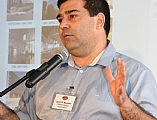כאן יש תמונה