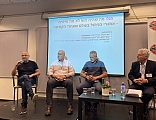 כאן יש תמונה
